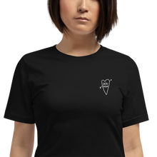 Load image into Gallery viewer, Dog Mom Tshirt